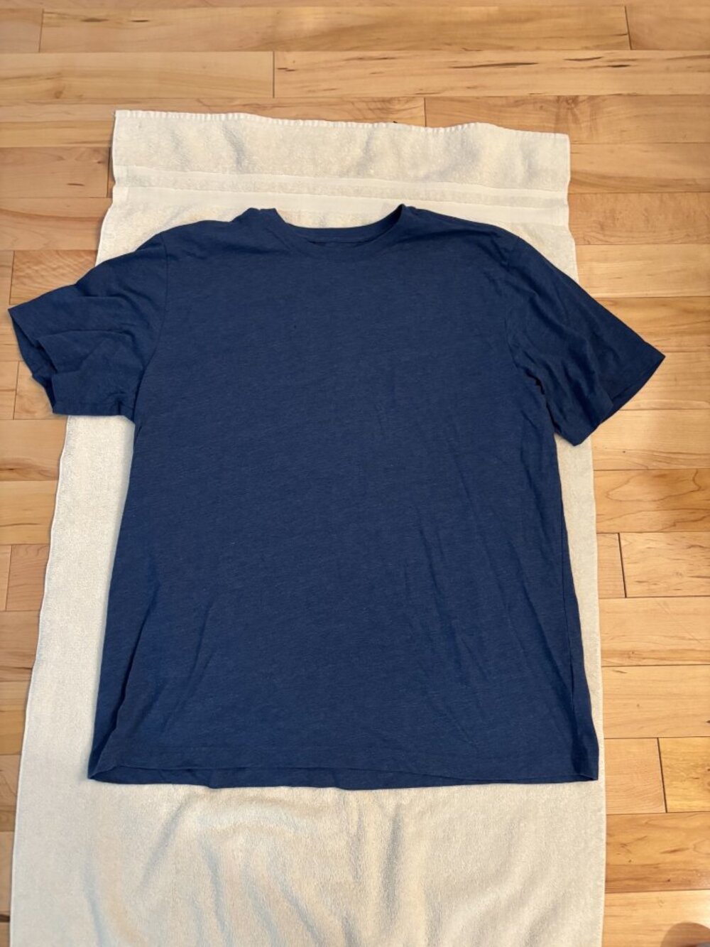 Short sleeve, crew neck tshirt